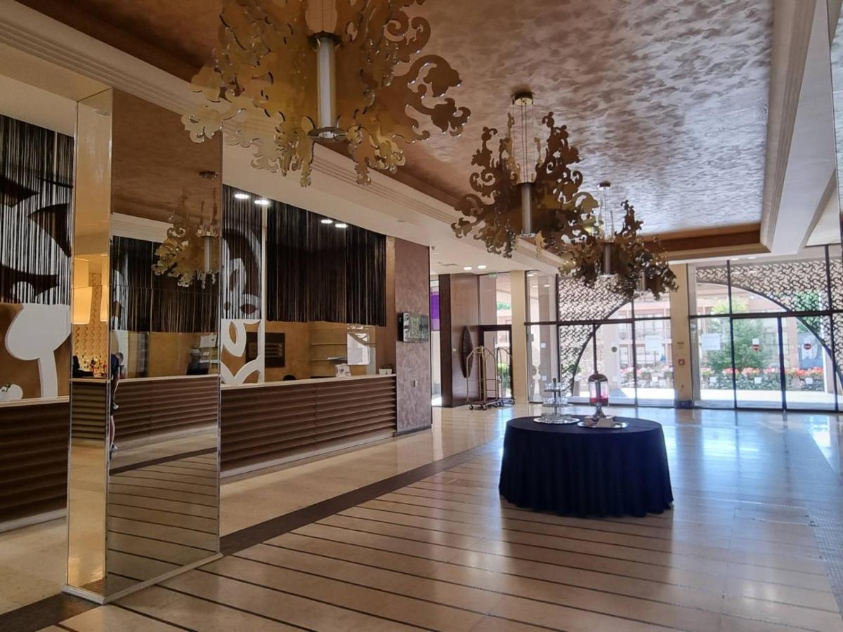 Royal Beach Apartment Barcello B Napospart Kültér fotó